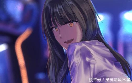 照片|“反冲斗士”周淑怡自废武功,晒摩托照片让人心痒痒,粉丝将其画成漫画女主!