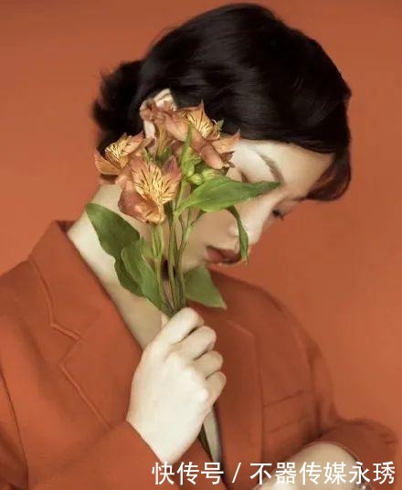 冬季|琥珀色才是今年冬季的压轴色,高级感提升品味,时髦有气质!