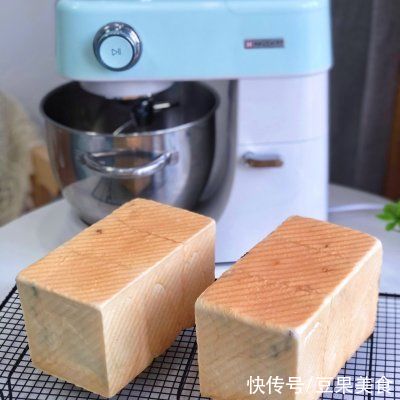 黄油|一次发酵｜超柔软的蔓越莓手撕吐司