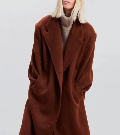 高级又显白，秋冬，穿上这个色的你更有魅力