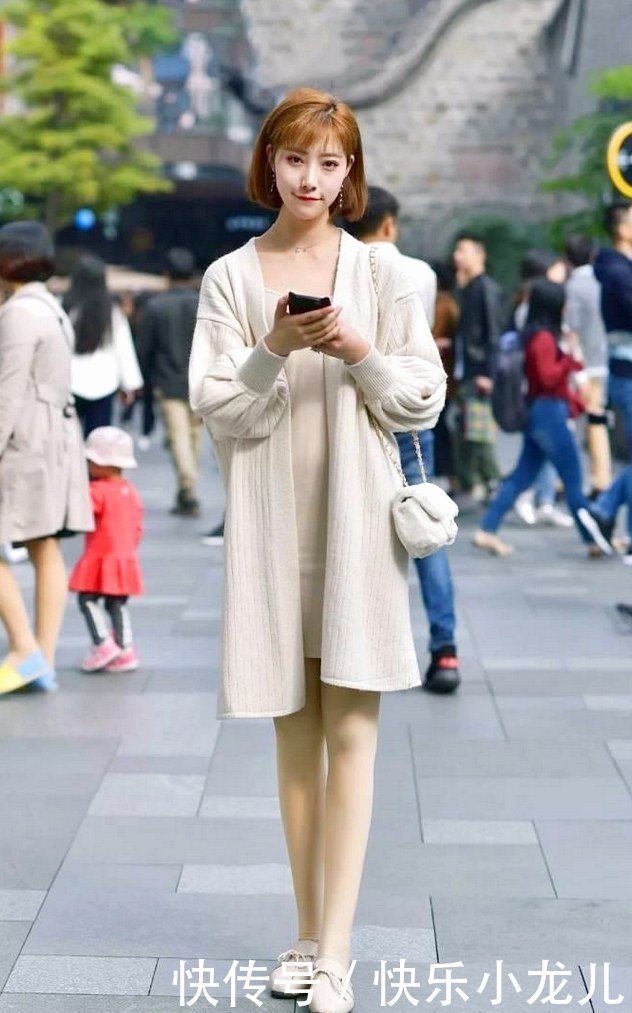 温柔|温柔长款针织开衫,尽显白皙大长腿