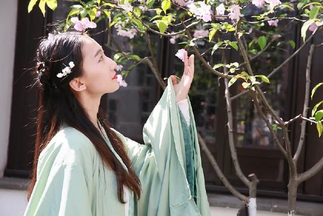 青玉案|如果你被这几本小说书名所劝退,那就太可惜了,因为内容实在精彩