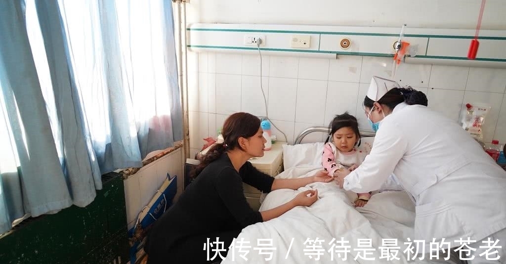 吓坏|“妈妈再让我吃一口吧”四岁女孩吃大半饭缸土豆丝,吓坏妈妈
