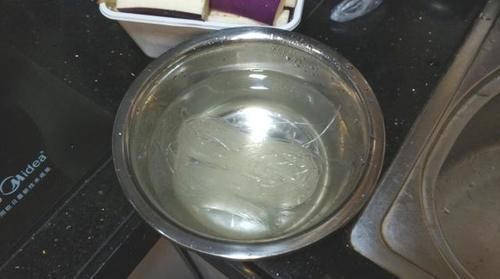 茄子|茄子配豆角，简单一锅出，咸香下饭，软嫩入味，三天就得做一次