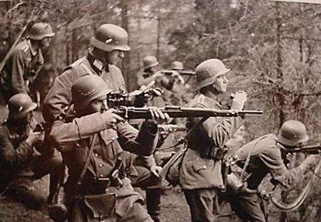 小国|欧洲最狂的弹丸小国，仅有200名民兵却敢向中国宣战，1个月后被灭