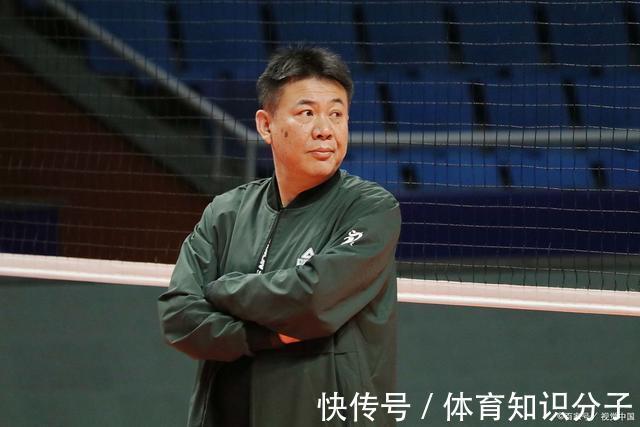 主教练|郎平无缘后中国女排会迎来低谷?蔡斌有三绝招,王宝泉亦可担重任