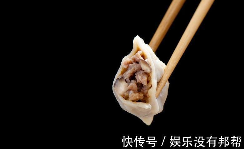 拌饺子馅最忌讳放此调料,牢记“调馅5字口诀”,调出贼香饺子馅