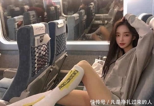 瓜子脸|越长越“标志”的女生,八成逃不开这4种特征,全中异性缘爆棚