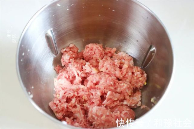 包子|卷一卷，蒸一蒸，香软又多层，比包子简单，趁热两个不够吃