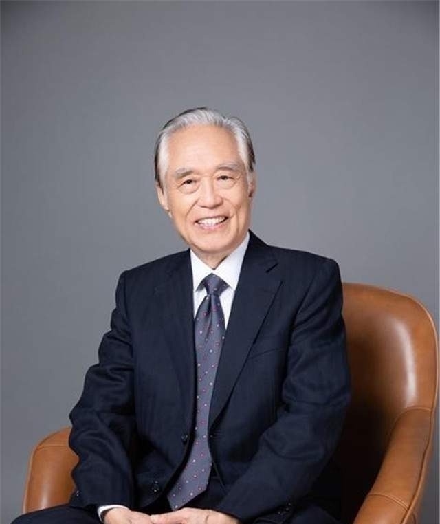 中国历史#百家讲坛主讲人阎崇年，曾被年轻小伙掌掴，小伙为何还拒绝道歉？