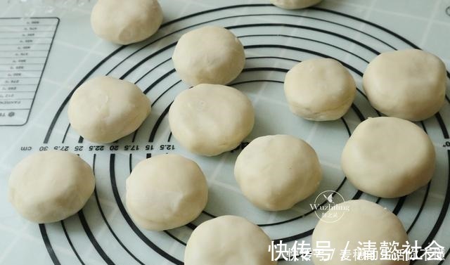 不用烤箱，一次开酥，教你在家做纯手工板栗酥饼，太香了