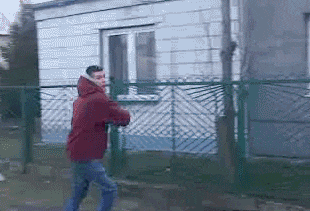 |搞笑GIF:你永远猜不到 美女的那些照片是怎么拍出来的