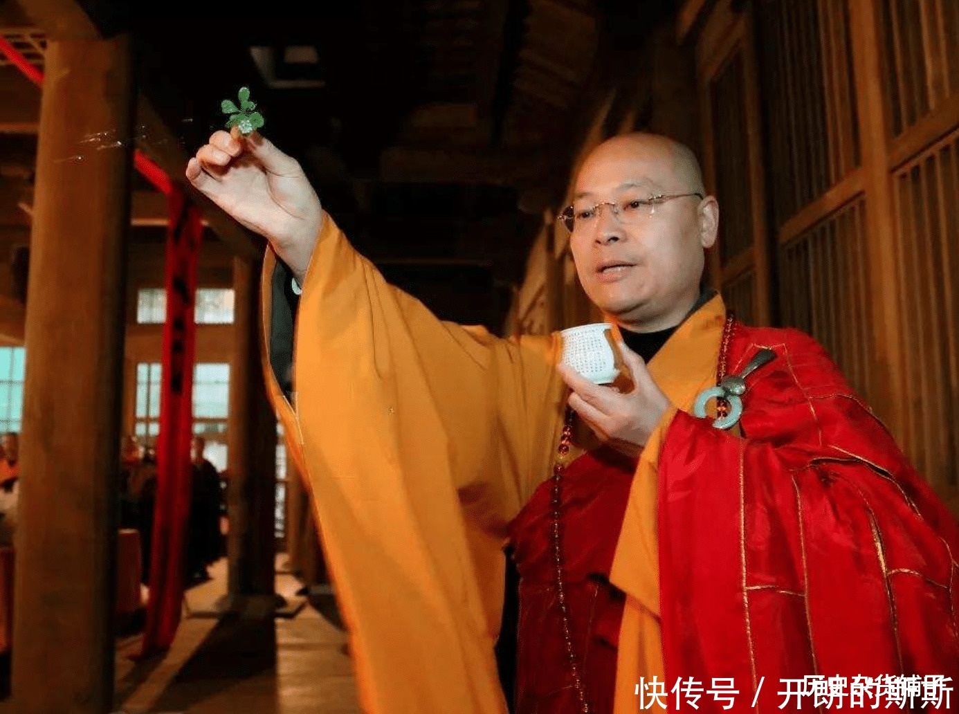 寺庙中的和尚全都是大胖子,道士一个比一个消瘦,您可千万别误会