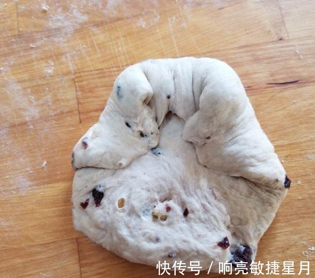 核桃蔓越莓软欧，外脆内软，越吃越香！