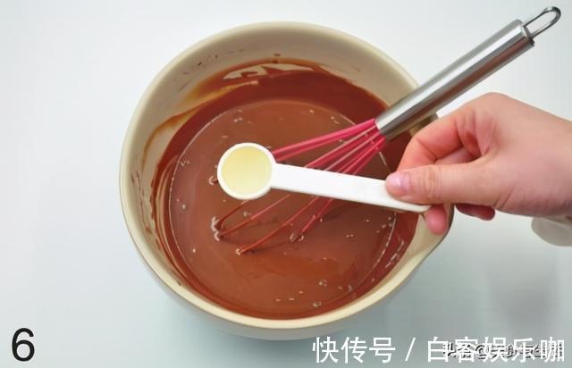 色拉油|想吃蛋糕怕打发太难，试试这款蛋糕，搅拌均匀就能做，新手也成功