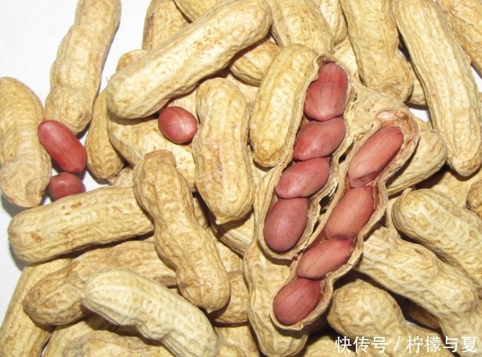 花生和它一起配,每天来点,睡眠好了,排出黑臭宿便,皮肤白嫩