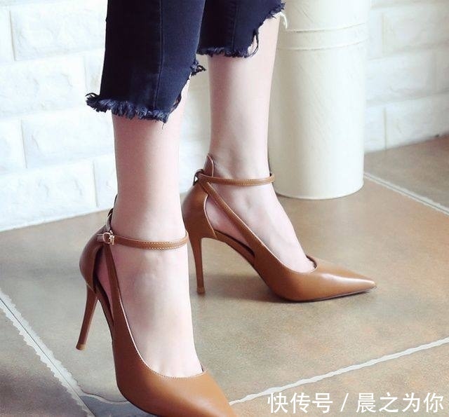 分割点 每个女人都应该有一双高跟鞋,自信打扮让男朋友离不开你
