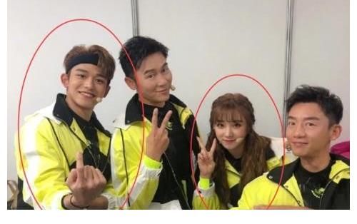 邓超|《跑男》开播至今，邓超王祖蓝相继退出，网友：元老们跑不动了？