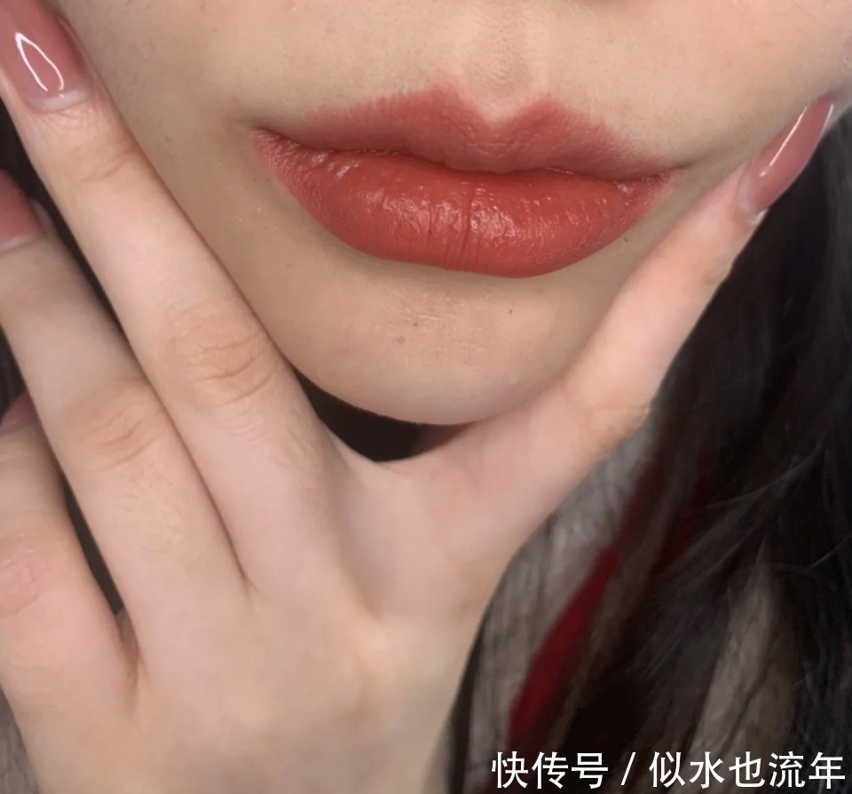 新品|这些口红新品唇釉“真香”，无论薄涂厚涂都很好看！