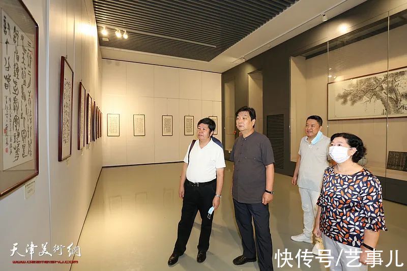 蓝天救援队|孙荣刚师生展滨海圆满收官呈两大看点：书画致敬英雄 收李建华为徒