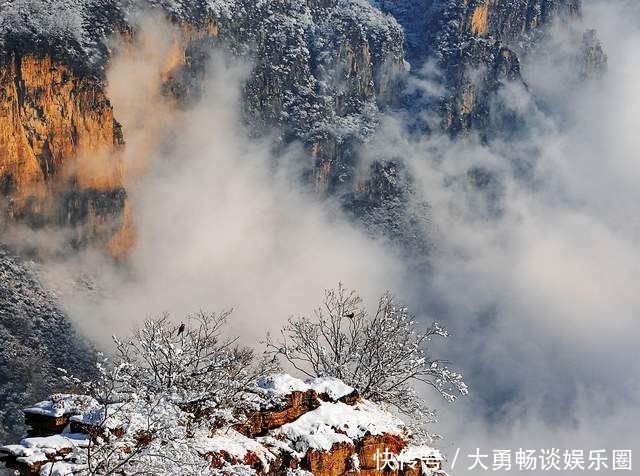 放寒假了陪孩子来太行大峡谷赏冰吧