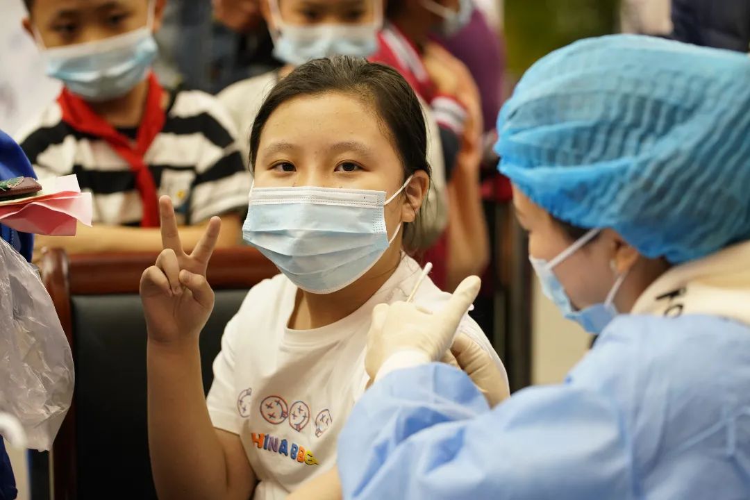 新冠疫苗|“一点都不疼”~丽水的萌娃们为接种新冠疫苗献上一“臂”之力!