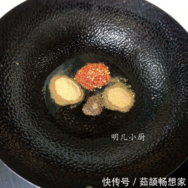 大蒜放久了怕长芽教你一招,即使放半年,都像刚买的,快收藏!