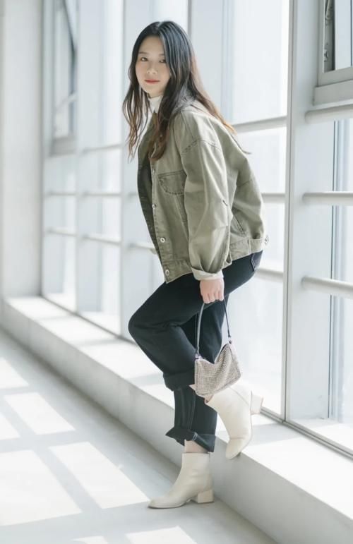 “ 春外套 ”我爱惨了！2021年这么穿，流行极了