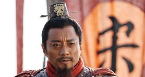 四大名著#晁盖不愿意传位给宋江,是因为心中已有人选,但是此人太过软弱!