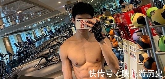 待遇|《中餐厅》姚安娜待遇与别人不同，简历都不一样，番位排序微妙