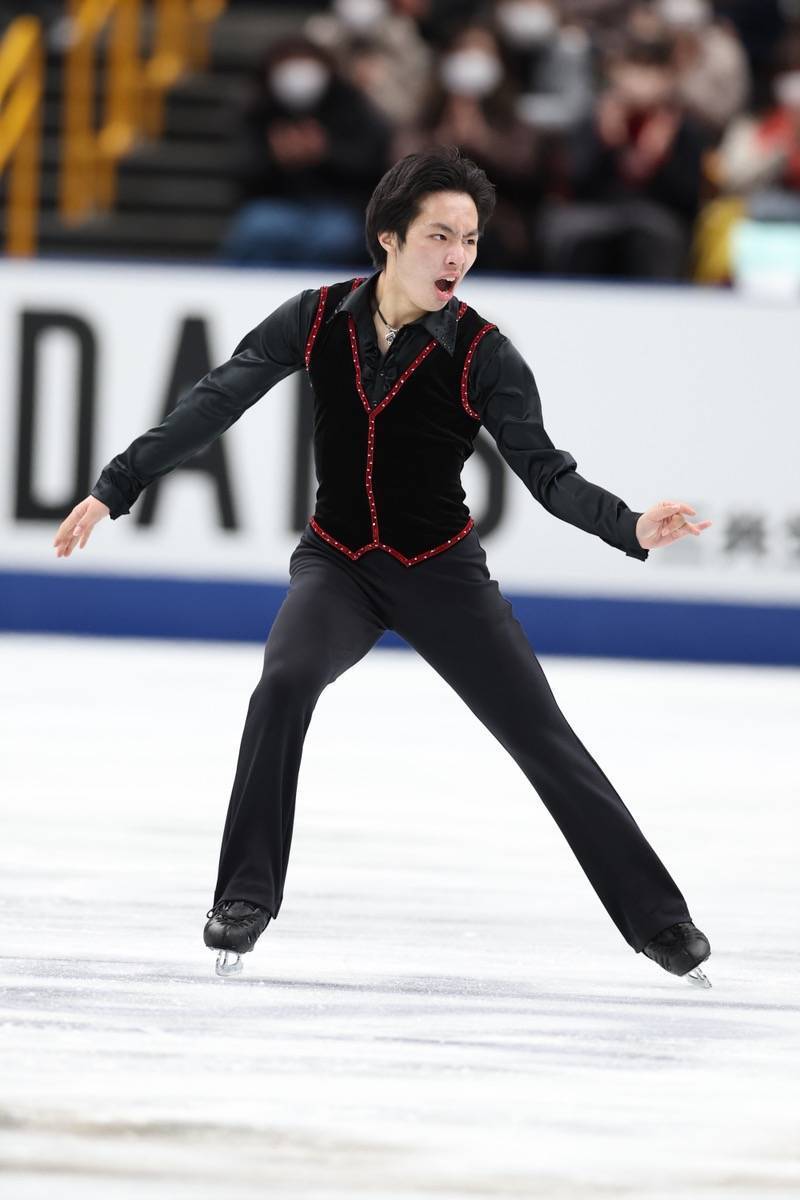 歌剧魅影|宇野亚军键山第3!全日锦标赛:羽生结弦5次挑战4A失败仍夺冠