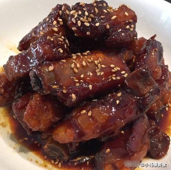 非常好吃入味的几美食，出锅道后飘香满屋，一家人吃得有滋有味