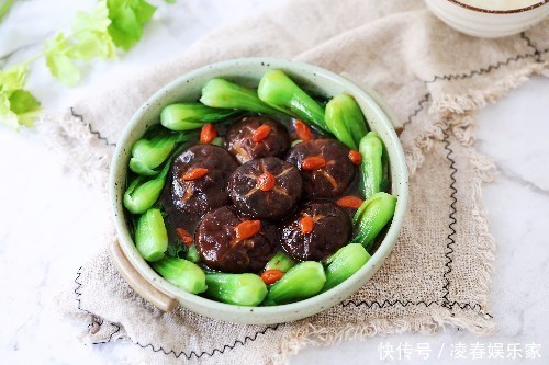 好看|过年了,教你道拿手菜,好吃好看,大鱼大肉都不如它抢手,过瘾