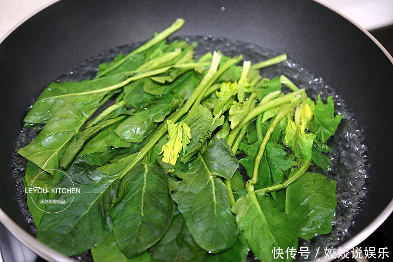 一看就很清爽的菜,做法简单,每次做一大盘不够吃