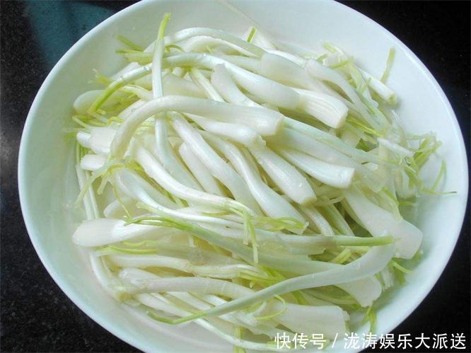 长寿老人|长寿老人告诉你,常吃三种食物,清肠排便,延缓衰老,谁吃谁健康