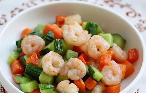 女性养生，常吃3种美食，袪皱淡斑，延缓衰老，皮肤白嫩