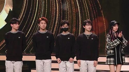 杨幂被正式点名？明星玩游戏会带坏青少年，事情真值得好好掰扯掰扯