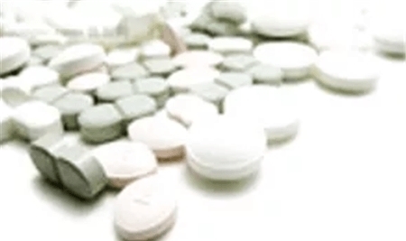 养花,酒精、多菌灵和百菌清,定期喷洒,防止出现病斑