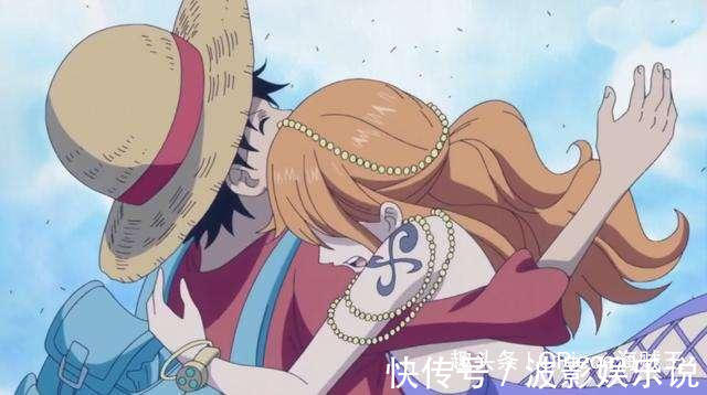 拥抱|海贼王中9个温馨的拥抱,路飞拥抱了这5人,每一次理由都不同