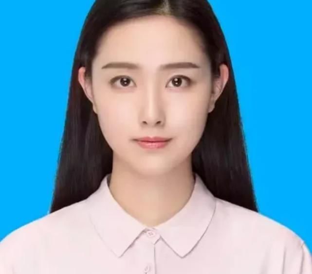 女生拍证件照时，记住这3个“小心机”，立马拍出“女神照”