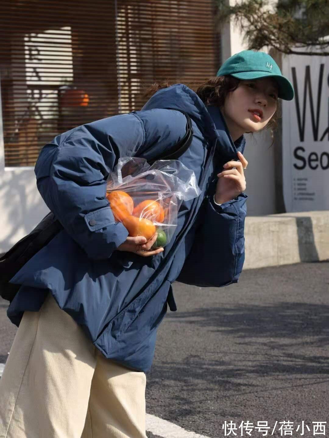 克莱|冬天穿羽绒服不知道选什么颜色？这4种值得一试，一种比一种好看