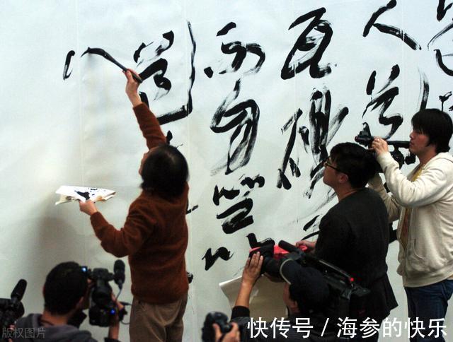 尿尿#乱书当道;网友的评论能让您笑到肚子疼痛