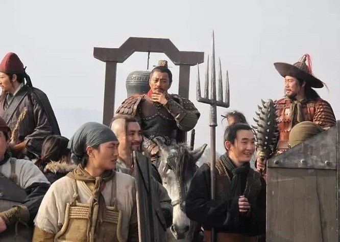 生病|唯一看出梁山结局的好汉,借口生病离开,最后在海外建立基业称王