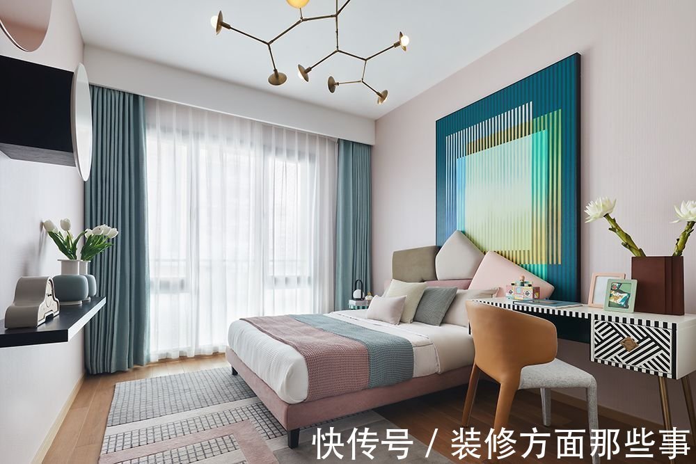 餐厅|110平现代风三居室,餐厅内欢快的撞色更易调动味蕾