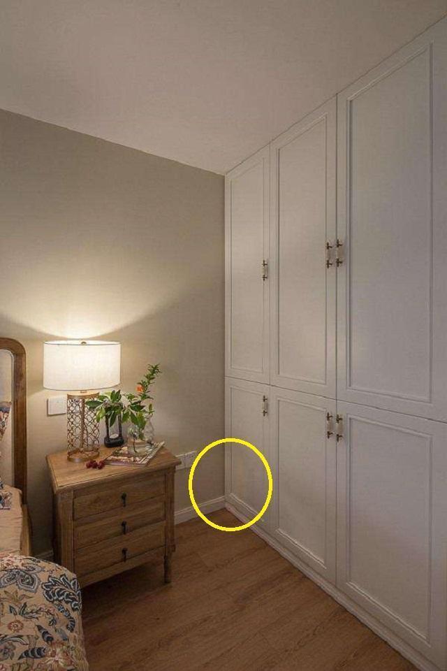 踢脚线|衣柜后面要不要装踢脚线我家装错，柜子都发霉了