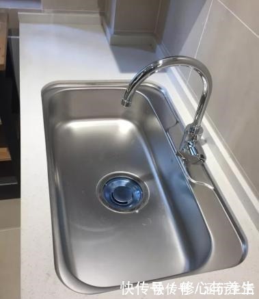 台面|80%的人都忽略的厨房水槽设计雷区，你一定要看看！