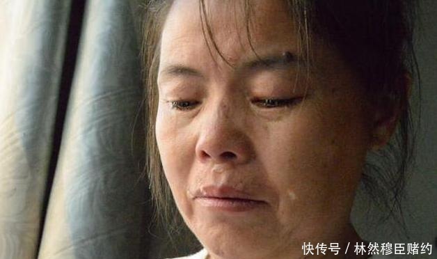 孩子|刚出生宝宝身上有“黑刺”,宝妈细心全拔掉,医生斥责太无知