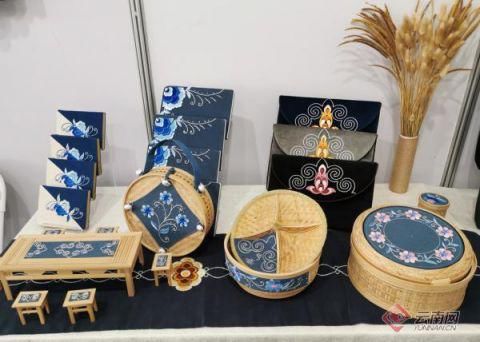 创新|指尖上的千年彝绣技艺:传承中保护 创新中发展