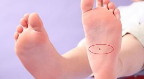 黑素细胞|黑痣只要不长在此处,很难变“癌症”!别再自己吓唬自己了