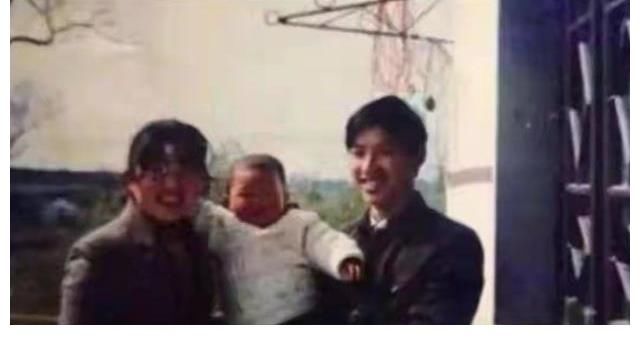 湖北工人拾到一棄嬰，扛煤氣罐供孩子讀博，24年后親生父母找上門